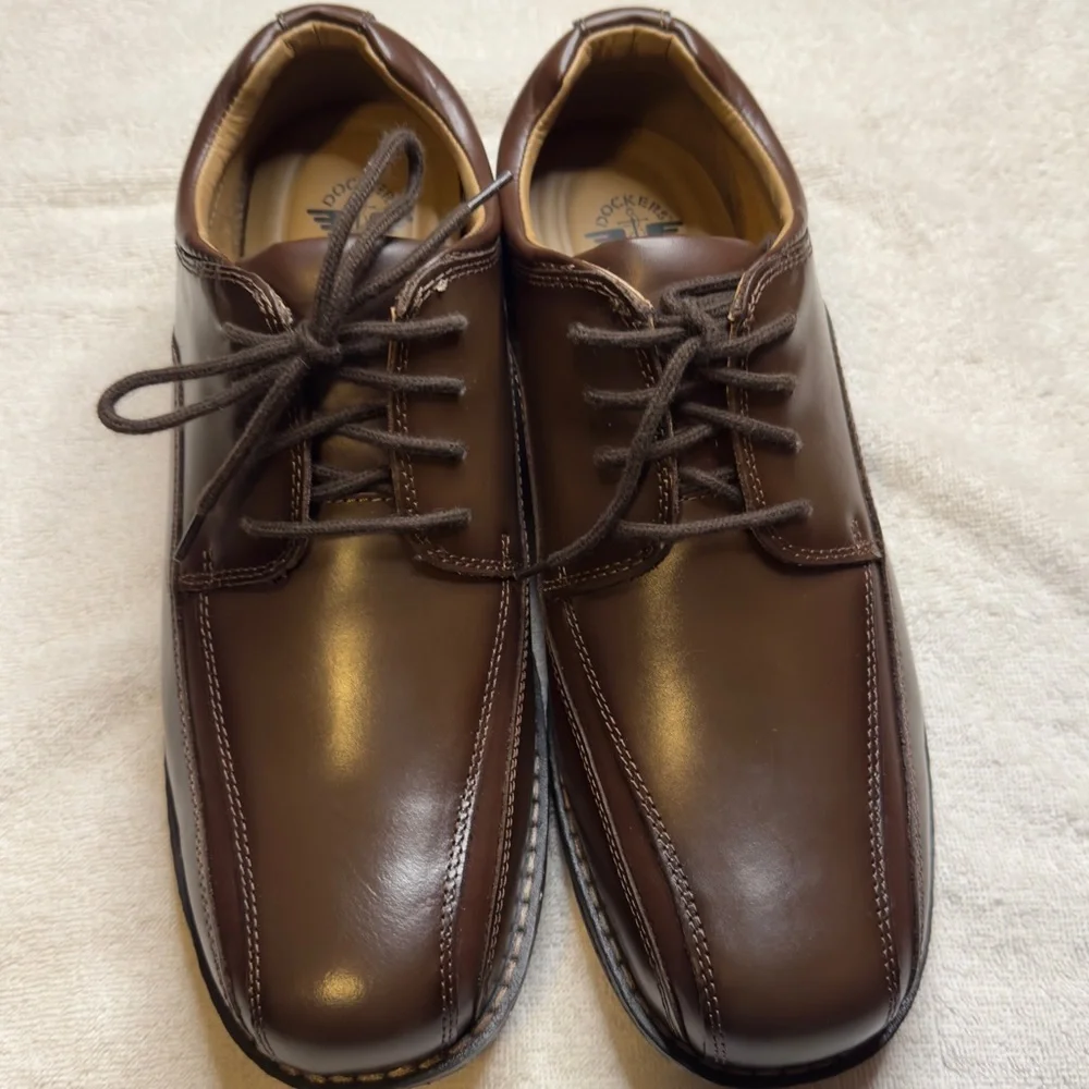 Dockers Men’s Trustee Leather Cap Toe Dress Oxford Shoes – Brown – Size 11M